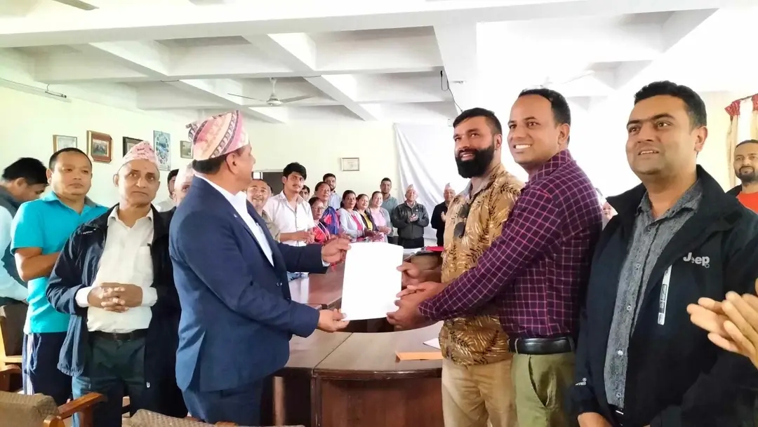 गुल्मीबाट महंगी र भष्ट्राचार बिरुद्व प्रधानमन्त्रीलाई ज्ञापन पत्र