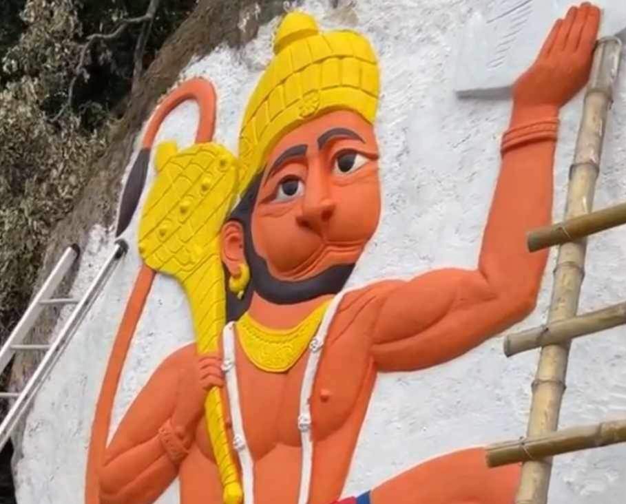 युवाको चासो र चन्दाबाट रुरुमा हनुमानको बिशाल मुर्ति
