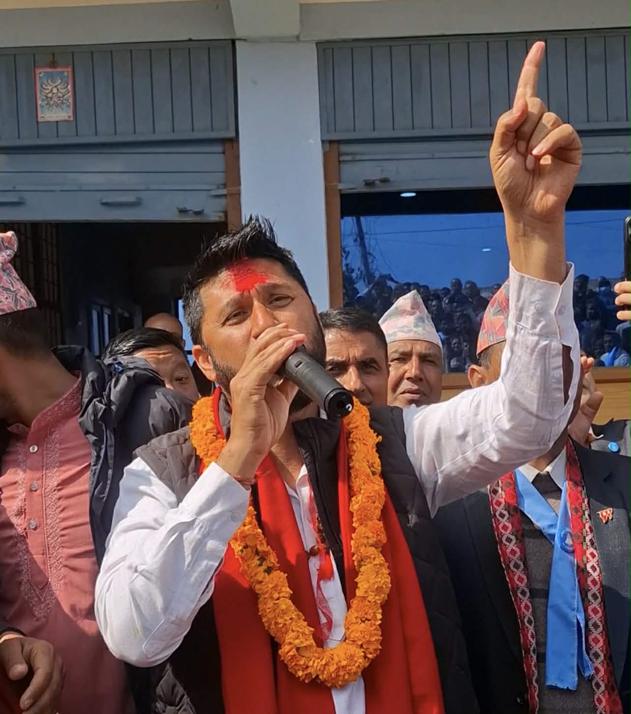 सागर र गोविन्द दुवैलाई संसदमा पठाउनुस् : रवि लामिछाने