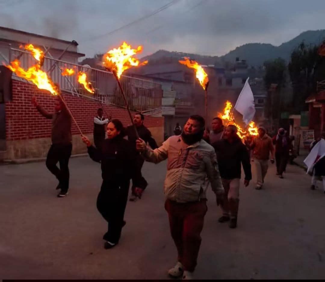 गुल्मीमा राँके जुलुससहित एमालेले गर्यो विरोध प्रदर्शन