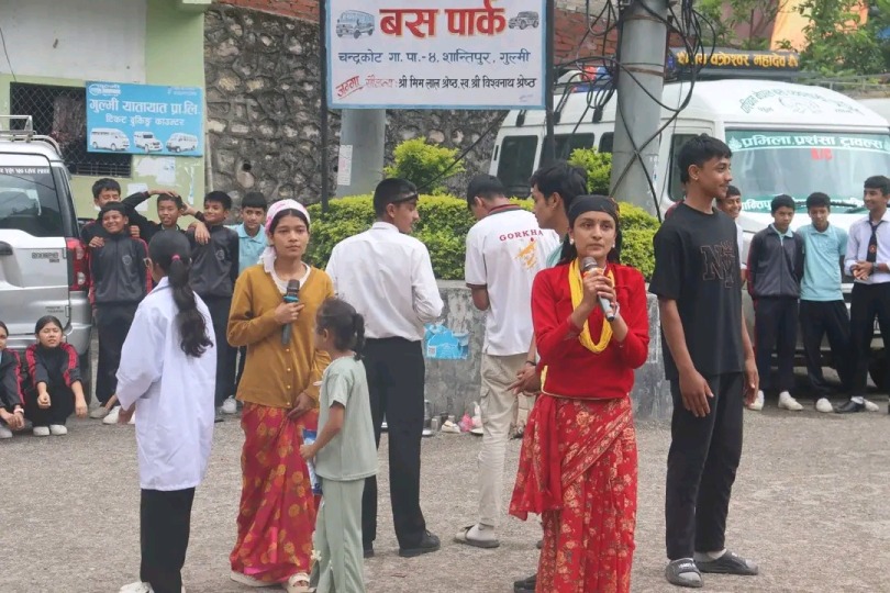 चन्द्रकोटमा मानसिक स्वास्थ्य प्रवर्द्धन तथा आत्महत्या रोकथामका लागि सडक नाटक प्रदर्शन